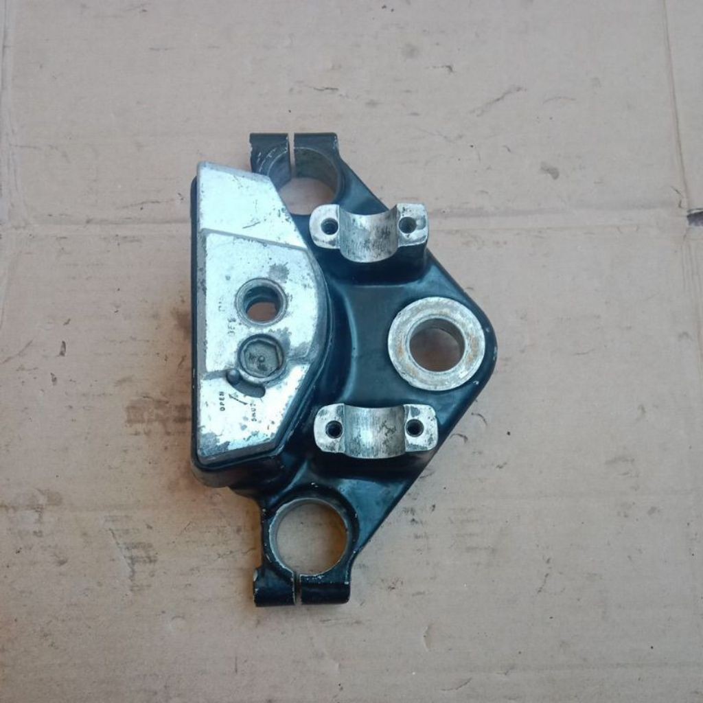 Segitiga Atas Honda Megapro New Tiger Original Second