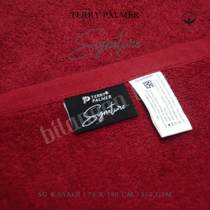 Handuk Mandi Signature Kasagi by Terry Palmer 70 x 140 - Red