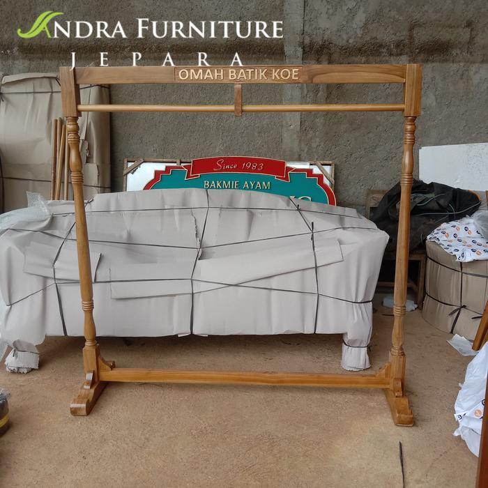 gawangan kayu jati, gawangan minimalis gawangan baju,gantungan baju