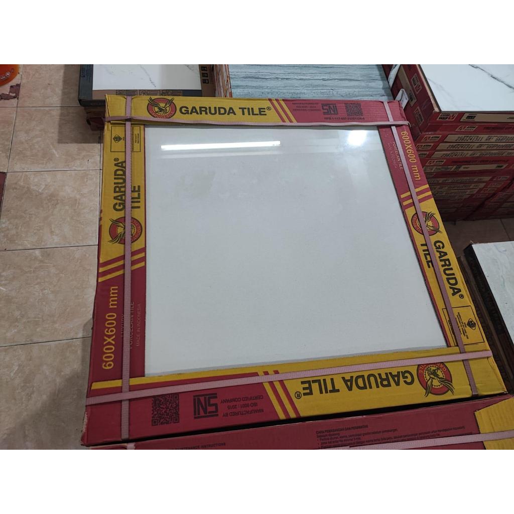 GRANIT GARUDA CREAM POLOS GT62001 60X60 KW-A