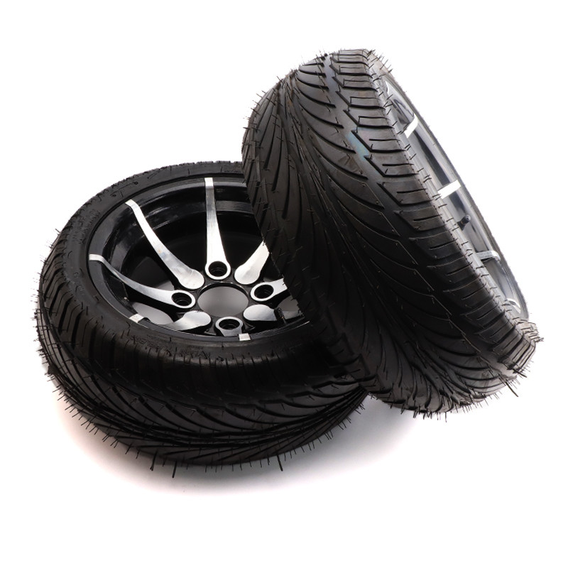 Ini adalah Set Ban Roda ATV 205 30 12 235 30 12 Tanpa Ban Dalam dengan Velg Aluminium.