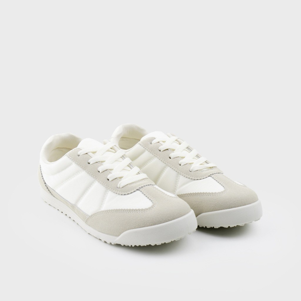 URBAN&CO Lucena Essentials Sneakers Sport Sepatu Sekolah Kuliah Wanita