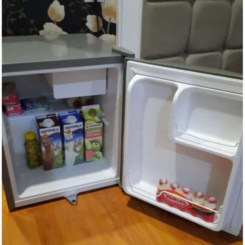 KULKAS MINI KULKAS PORTABLE KULKAS KECIL KOTAK KULKAS MURAH LEMARI ES KECIL