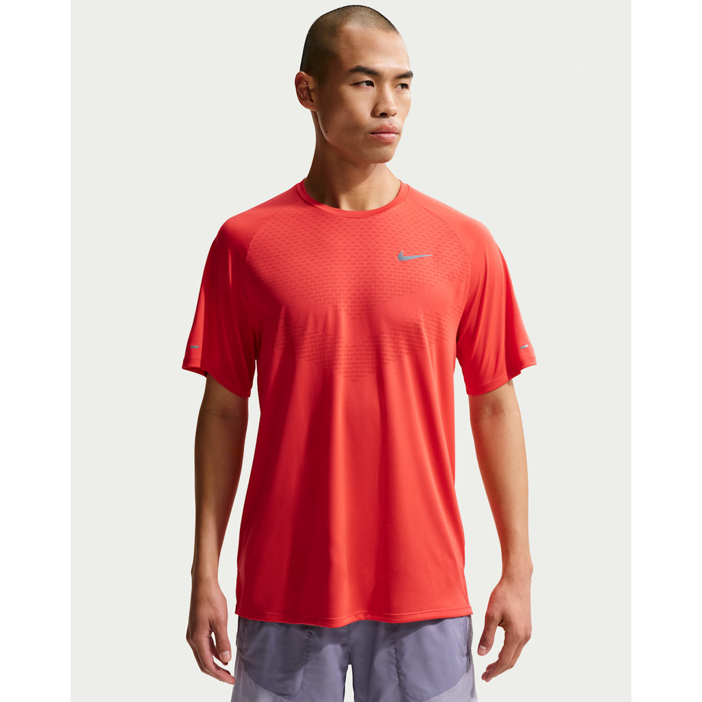 Baju Lari Pria Nike Stride Dri-FIT ADV Light Crimson - HV5204-696