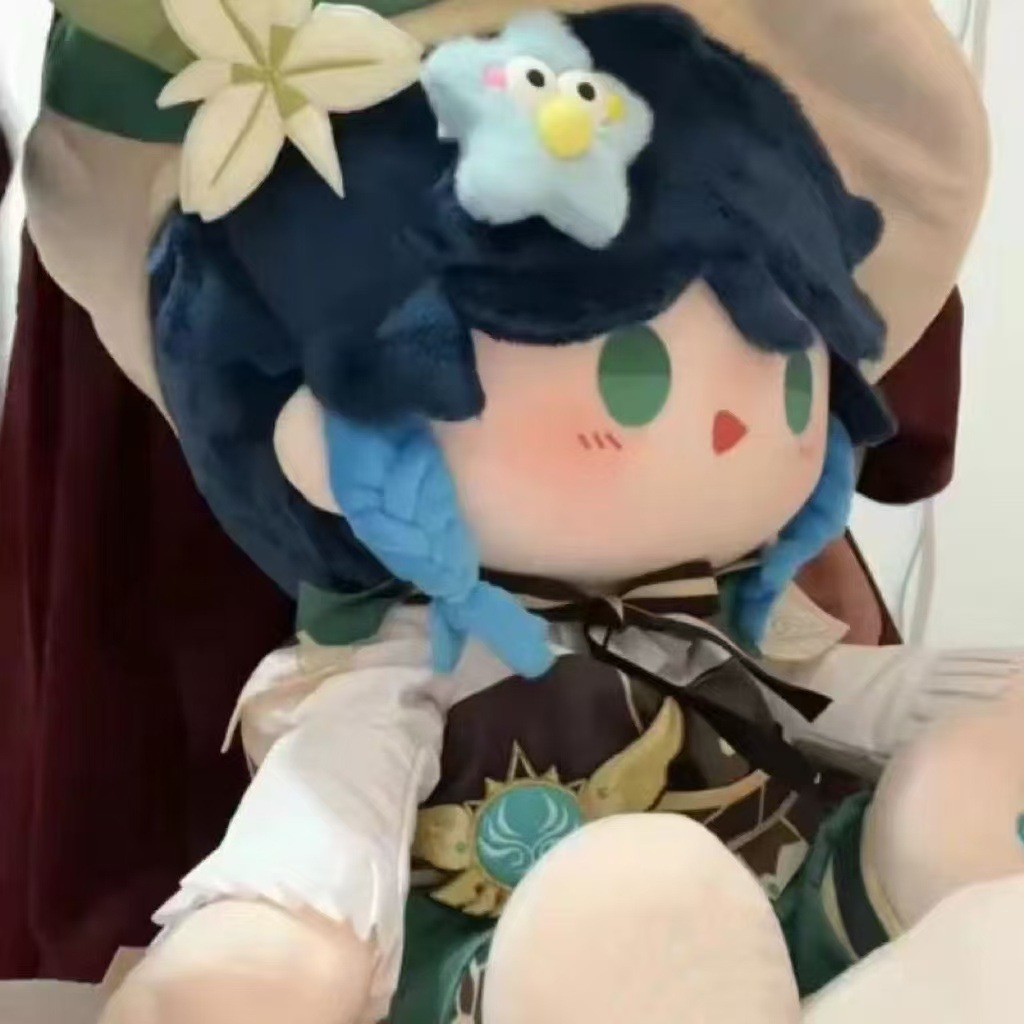 Boneka Plush Venti Genshin Impact40cm Boneka Plush Lucu Ichiban Postur Duduk