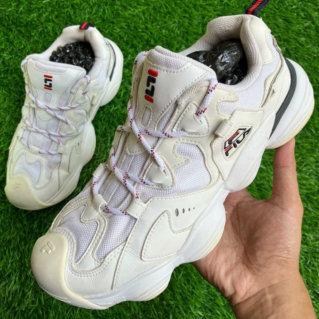 FILA Ugly Vintage White sneakers shoes ukuran 39