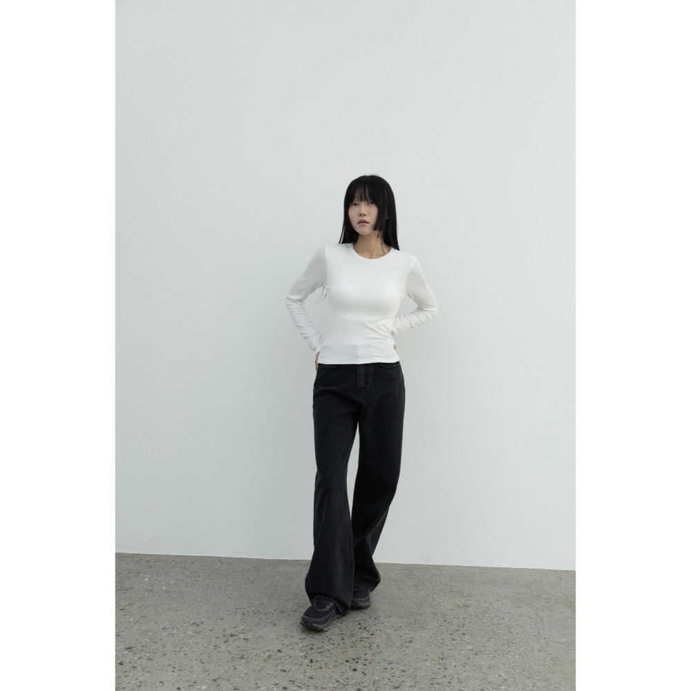 Aland - 3.3 Field Trip - Bra Cap Long Sleeve T-Shirt Ivory - Kaos Lengan Panjang Bra Ivory Wanita