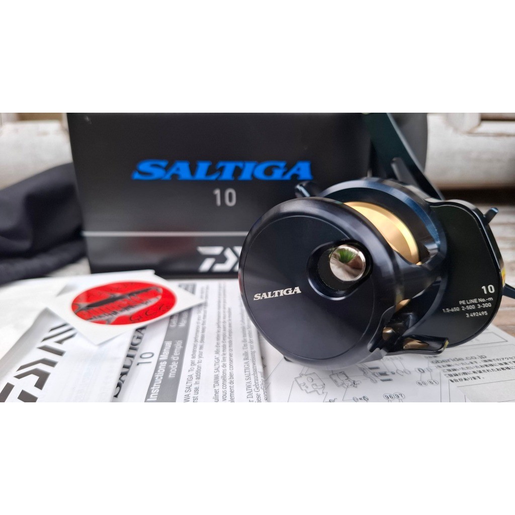 SECOND OVERHEAD REEL DAIWA 25 SALTIGA 10 (HANDLE KANAN)