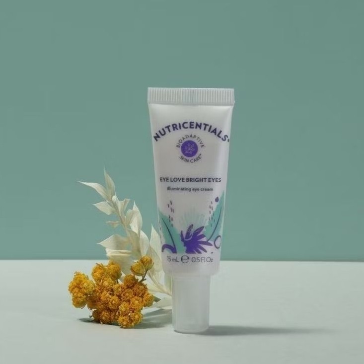 Nu Skiin Eye Love Bright Eyes Illuminatiing Eye Cream - Krim Mata Menyamarkan Kantung Hitam  15ml or