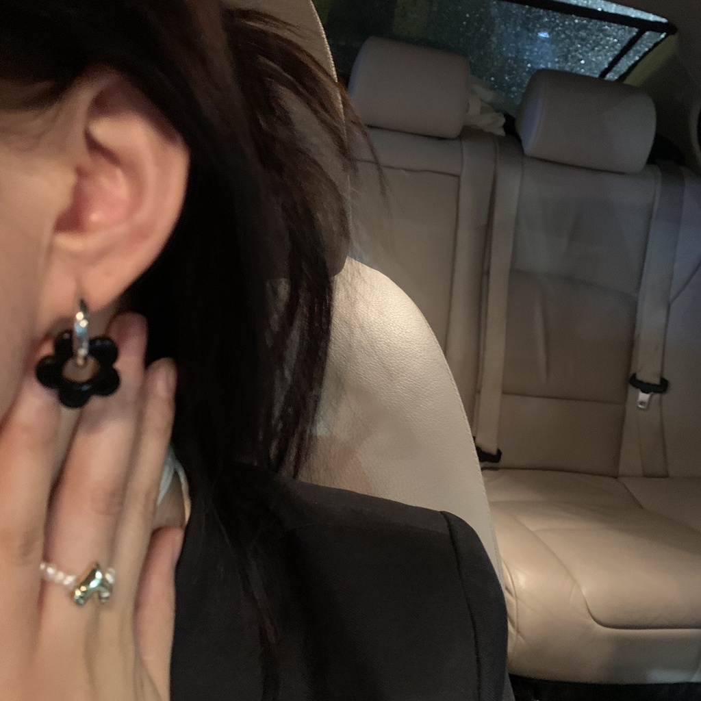 Aksesoris Anting Bunga Hitam Kepribadian Gaya Asing Gelap