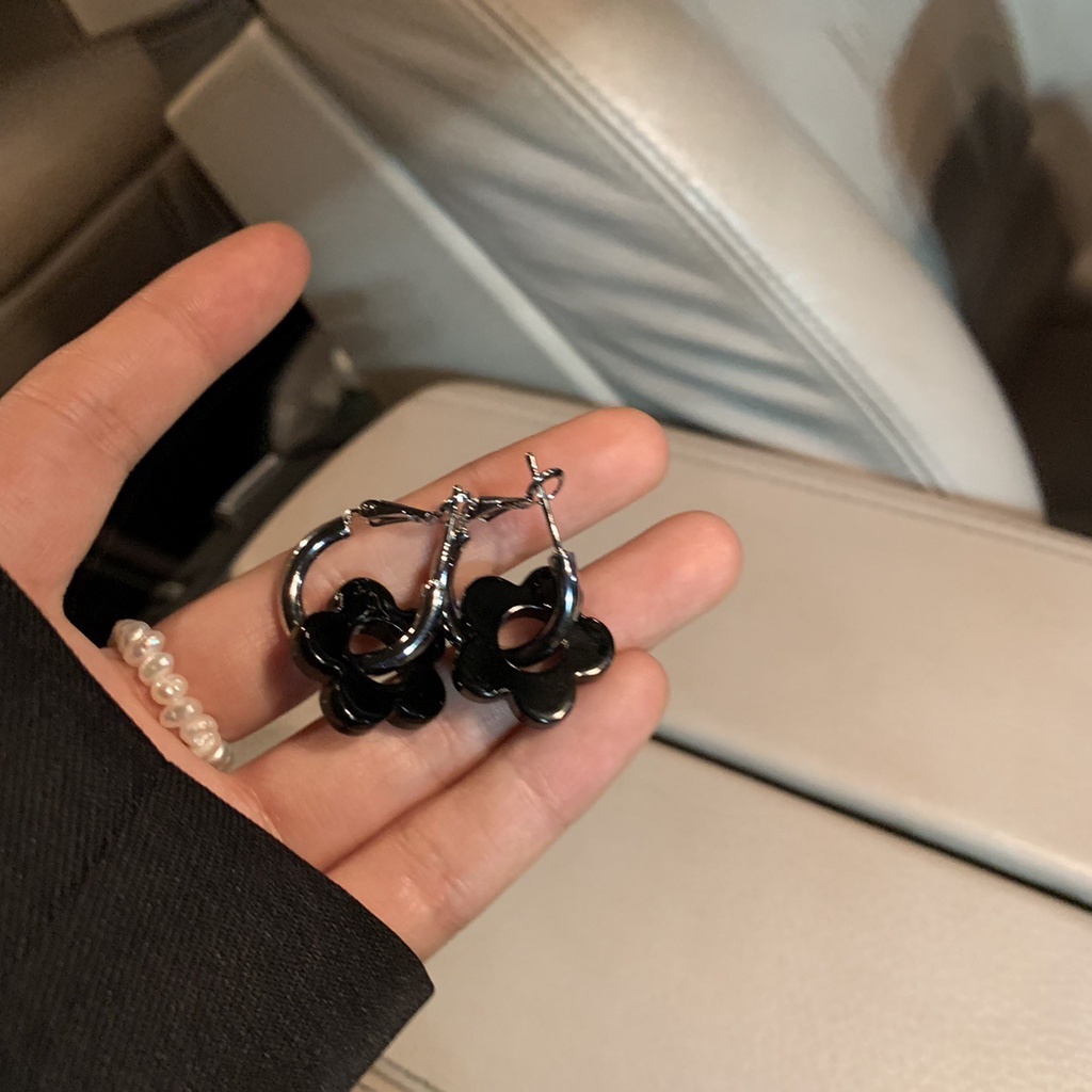 Aksesoris Anting Bunga Hitam Kepribadian Gaya Asing Gelap