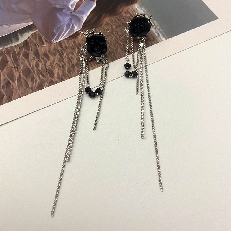 Anting Aksesoris Klip Telinga Mawar Hitam Tren Temperamen