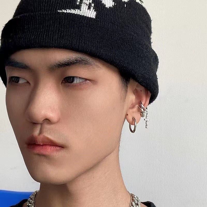 Aksesoris Anting Asimetris Klip Telinga Silang Gaya Punk Kepribadian Fashion