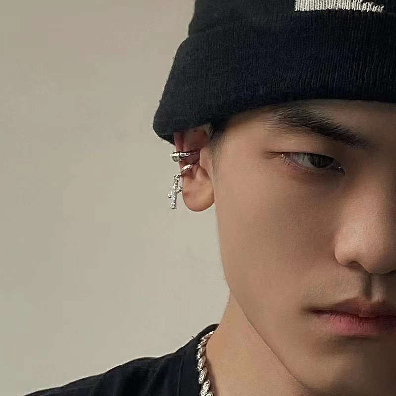 Aksesoris Anting Asimetris Klip Telinga Silang Gaya Punk Kepribadian Fashion