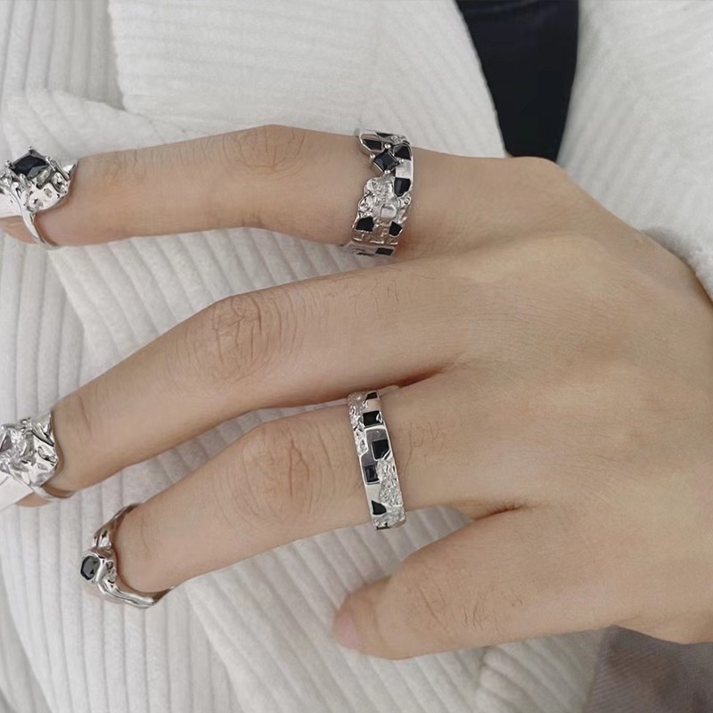 Aksesoris Cincin Couple Pembukaan Papan Catur Versi Korea Kepribadian Sederhana