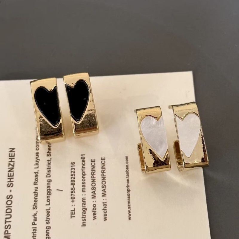 Anting Cinta Geometris Aksesoris Temperamen Fashion Mewah Ringan Tinggi