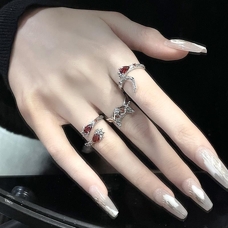 Cincin Zirkon Merah Aksesoris Pasang Indah Kepribadian Fashion Gelap