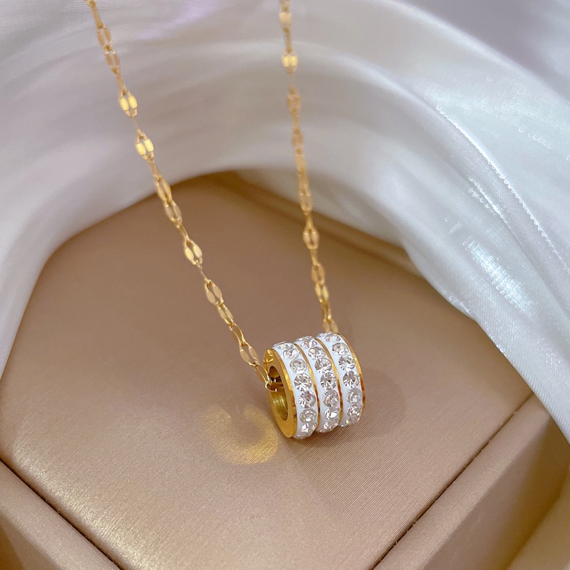 Xiaoboacc Titanium Steel Korea Fashion Berlian Pinggang Kecil Liontin Femald Lapis Emas Minimalis Klavikula Rantai Kalung Untuk Wanita