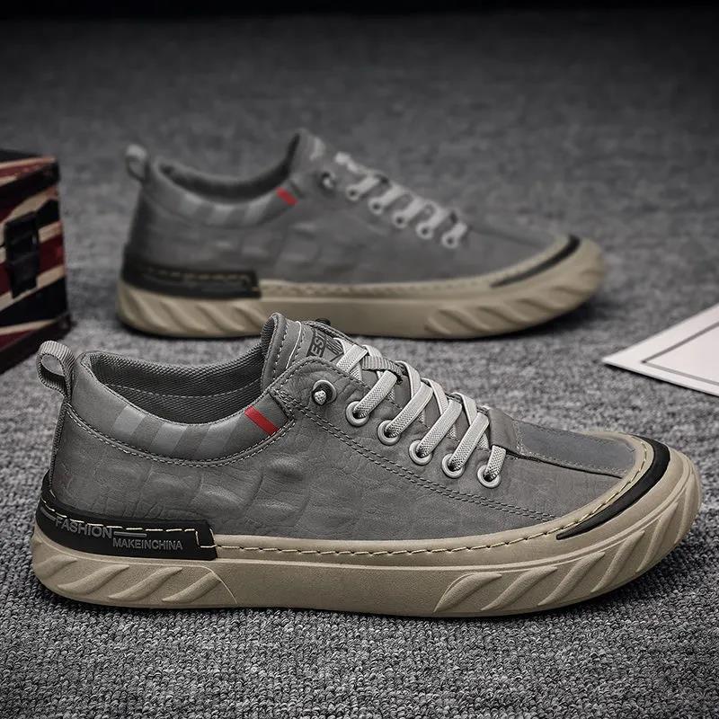 Sepatu Kets Pria Kemaja Pria Versi Korea  Sepatu laki-laki Musim panas biasa siswa canvas board sepa