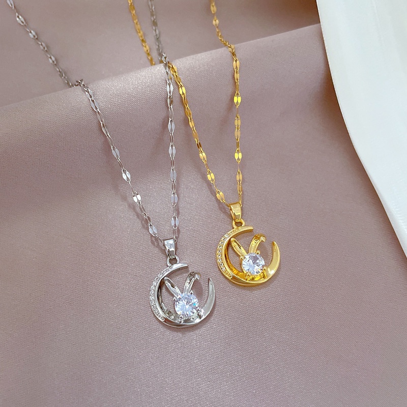 Xiaoboacc Titanium Steel Wanita Serbaguna Moon Rabbit Gold Chocker Rantai Kalung