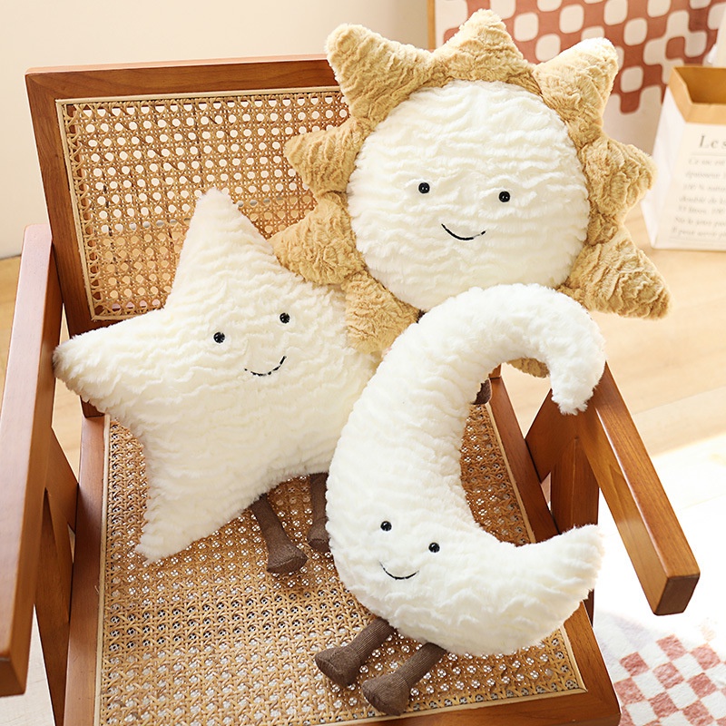 Plushie Bentuk Matahari, Bulan, Dan Bintang Cosy Dan Lucu Untuk Anak Muda Dewasa