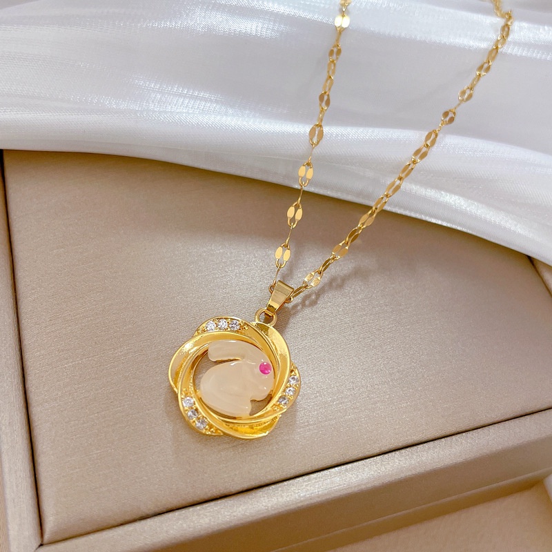 Xiaoboacc Baja Titanium Wanita Fashion Mobius Cincin Kelinci Pesta Pernikahan Klavikula Rantai Kalung