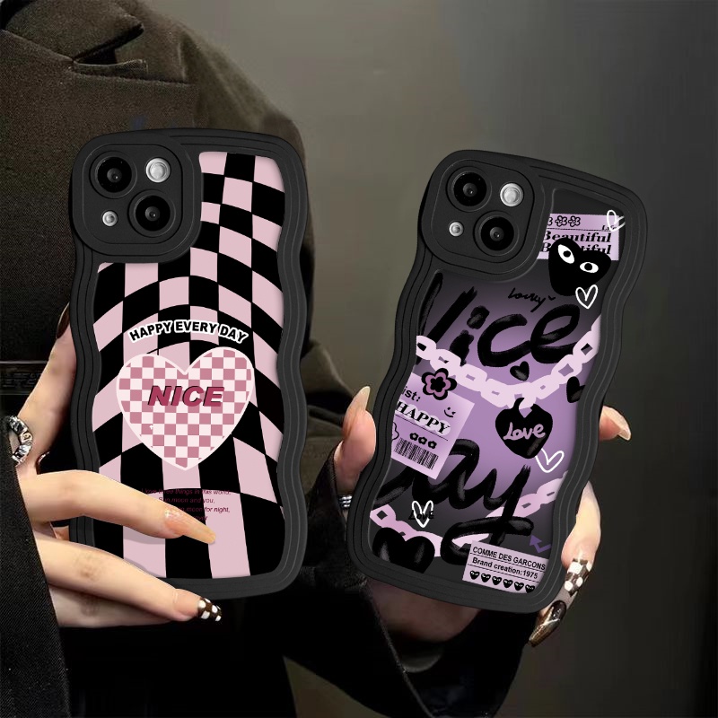 IPHONE  Ins Trendy Keren Kotak-Kotak Bagus Cinta Hati Ponsel Case Kompatibel Untuk Iphone11 14 12 13 Pro Max XR 7Plus 8Plus X7 8 6 14 6s Plus XS Max SE 2020 Lembut Tpu Bergelombang Penutup Tepi