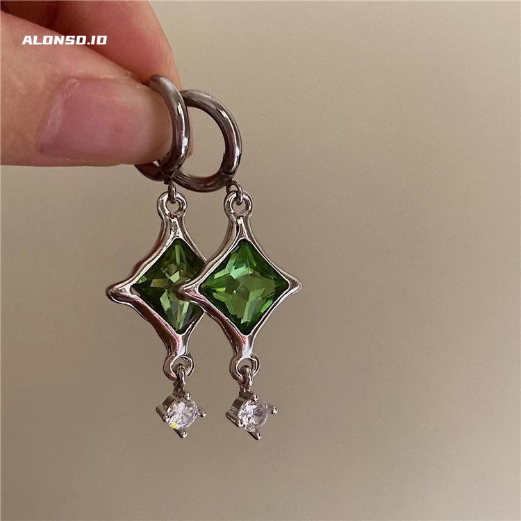 Aksesoris Anting Kristal Hijau Temperamen Kepribadian Hip Hop