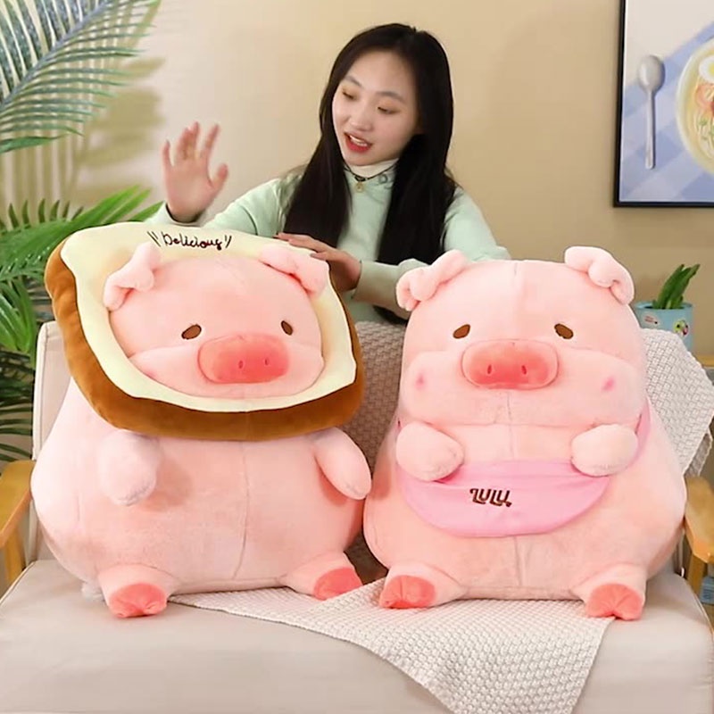 Lulu Pig Plushie Warna Vibrant Dan Empat Ukuran Tersedia Untuk Ebay Amazon Dan Lainnya