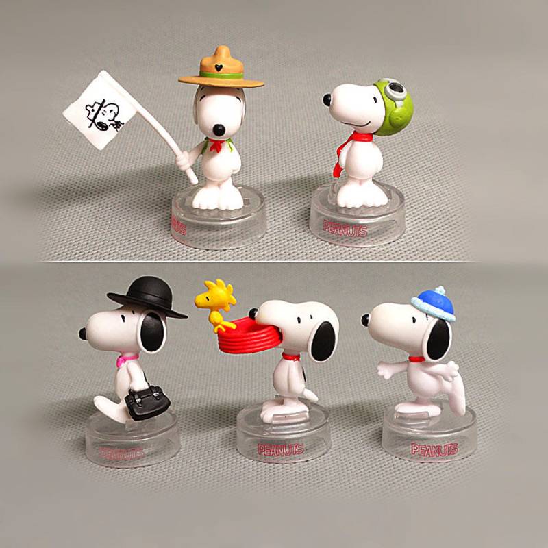 Set 5pcs Figure Snoopy Pvc Untuk Hiasan Meja Dan Susun Model Lucu Dan Warna Warni