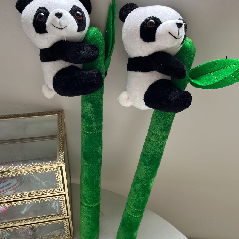 Mainan Boneka Anak Panda Plushie Bambu Hijau Lembut Dan Cuddly