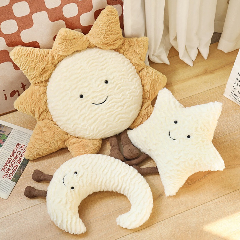 Plushie Bentuk Matahari, Bulan, Dan Bintang Cosy Dan Lucu Untuk Anak Muda Dewasa