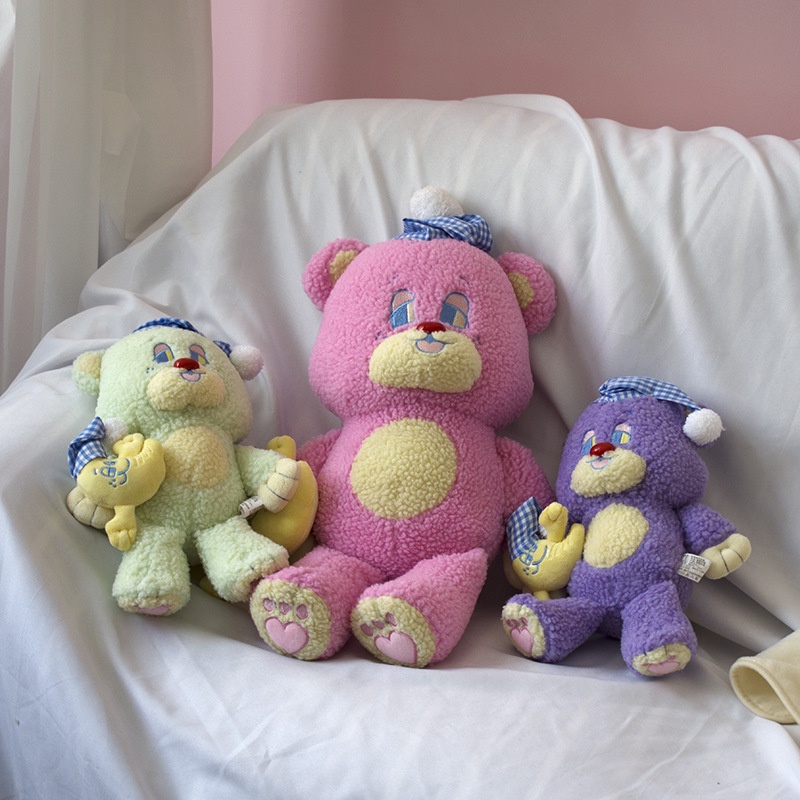 Sleepy Teddy Bear Dengan Bantal Bulan Untuk Waktu Tidur
