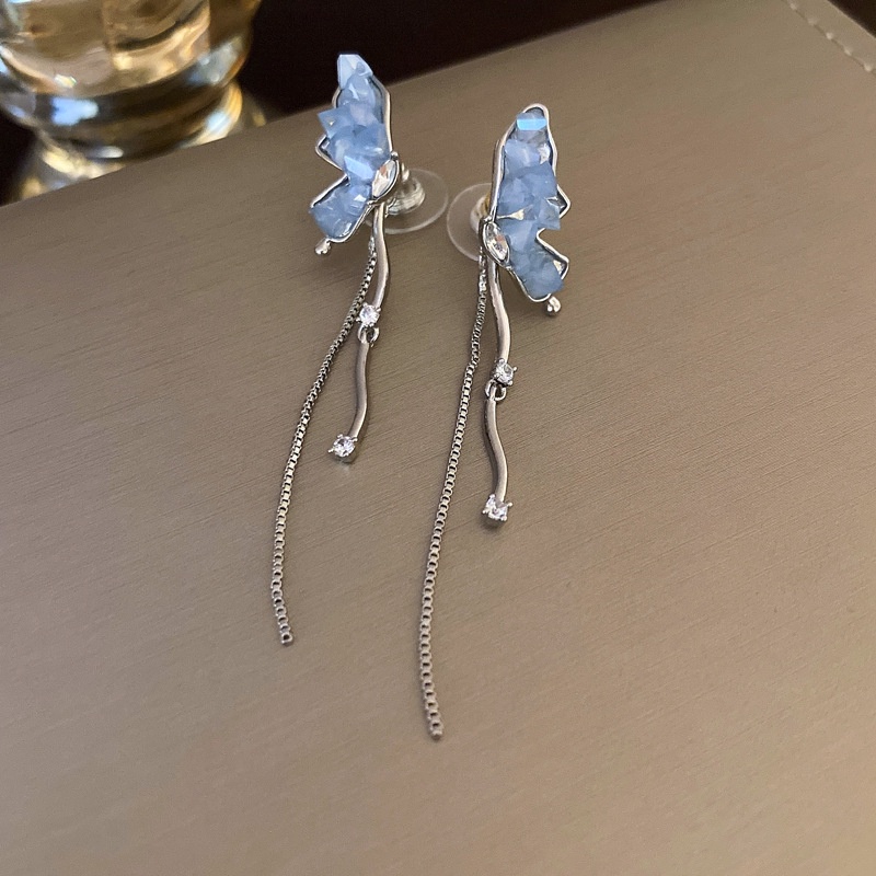 Anting Rumbai Kupu-Kupu Kristal Fashion Kepribadian Kreatif Cahaya Aksesoris Telinga Mewah