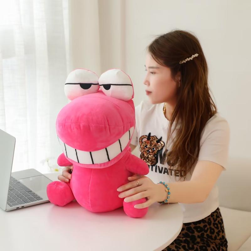 Mainan Plush Dinosaurus Pink Menggemaskan Dan Menyenangkan Dari Kartun Crayon Shin-chan Series Bagus Untuk Anak-Anak 58cm