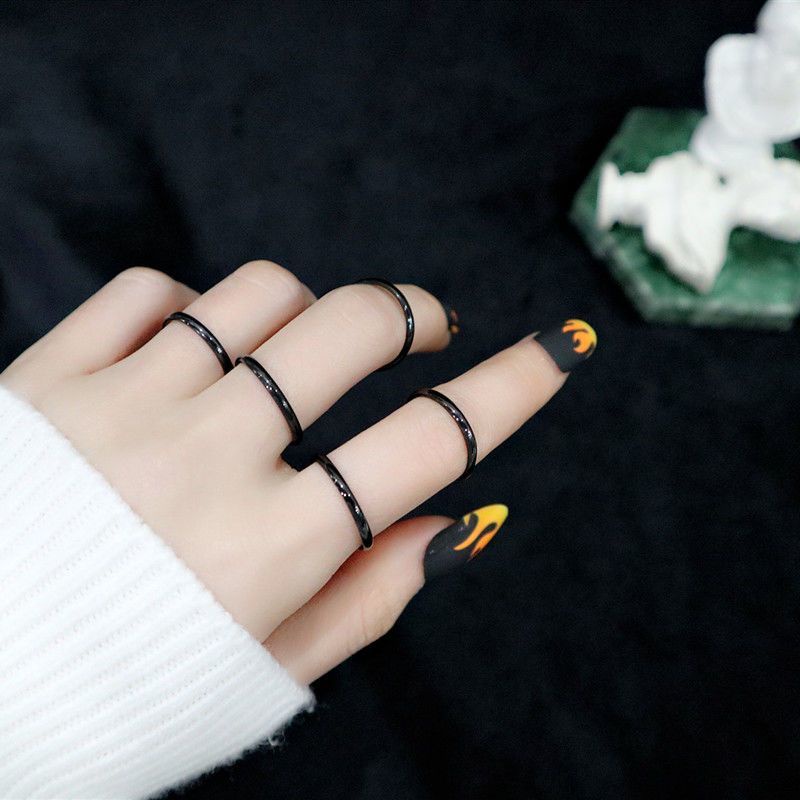 Cincin Hitam Set Aksesoris Kepribadian Sederhana Retro