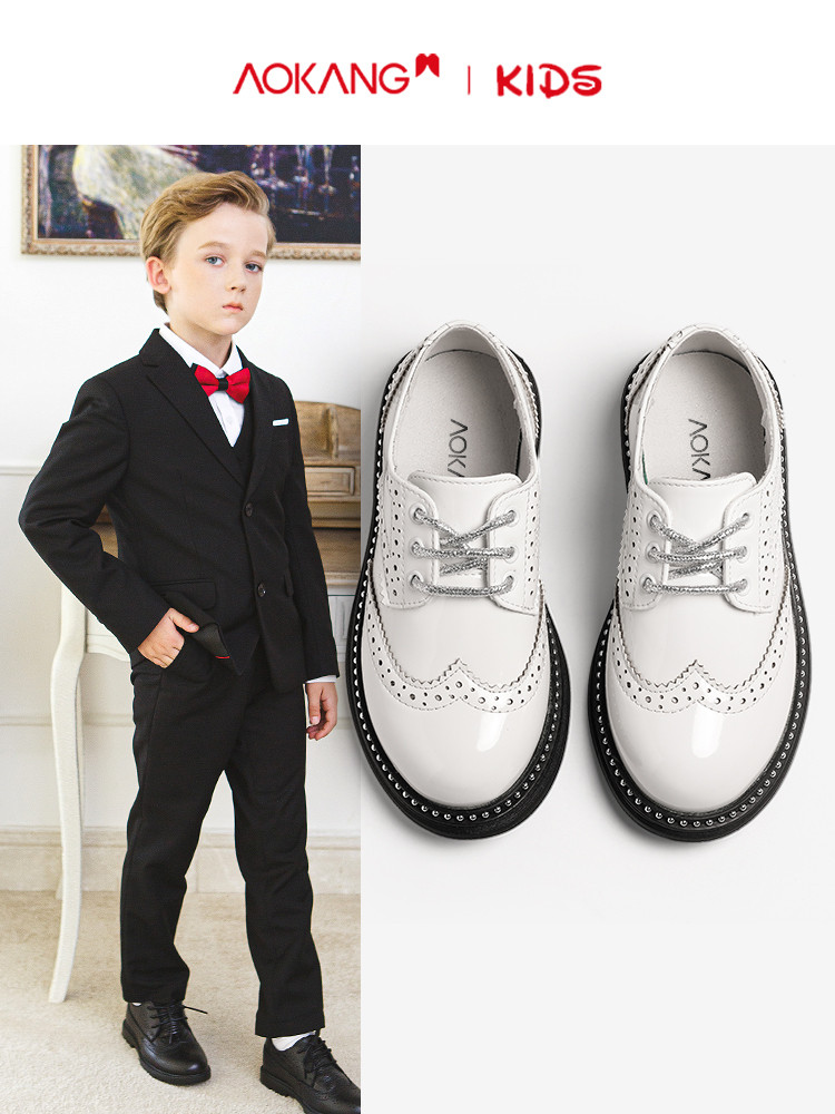 Sepatu kulit li-li Aokang, Inggris putih, gaya baru hosting gaun, sepatu untuk siswa, li-li, dan per
