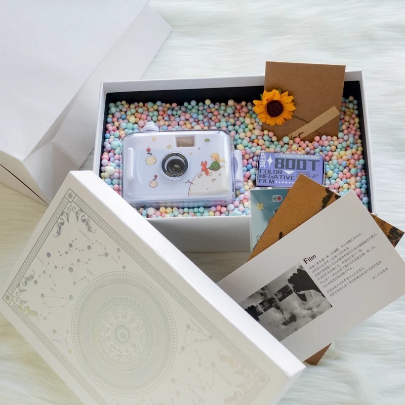 Kamera  Tarik dan menembak kamera, bukan Polaroid, kamera film yang tidak digunakan sekali, teman, s