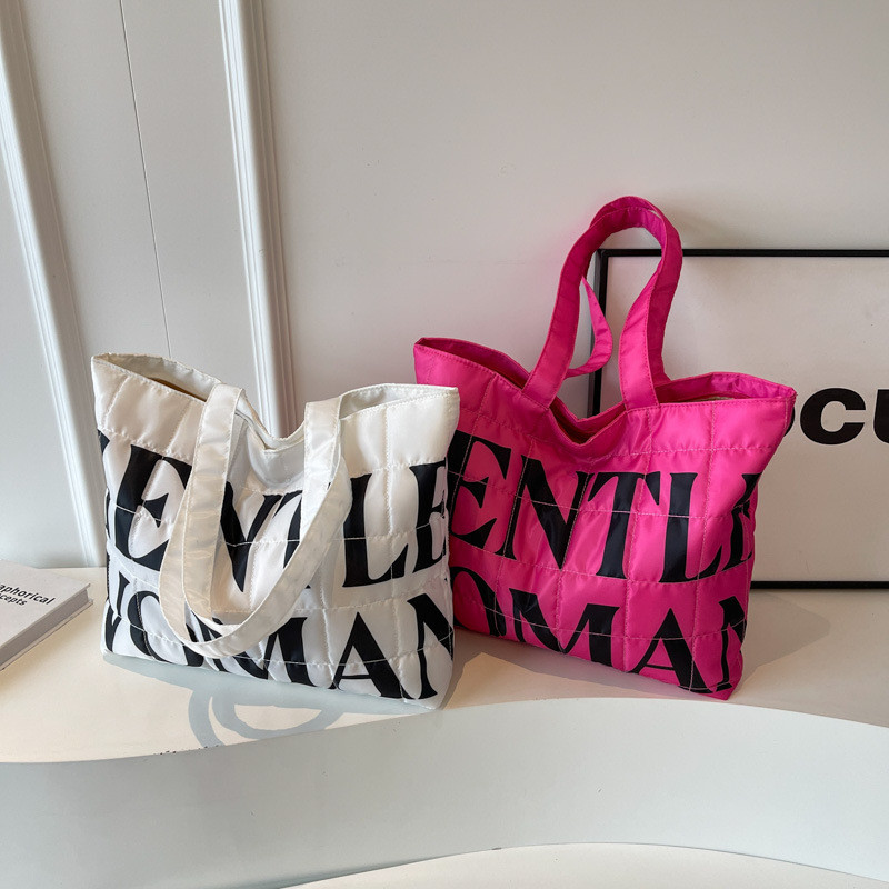 Tas Branded 2025  Musim gugur dan musim dingin surat lembut Thailand dicetak tote, kapasitas besar t