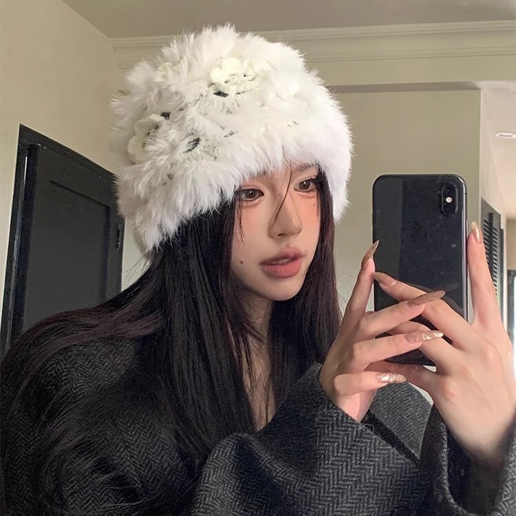 Topi  Kelinci bulu wanita gugur musim dingin bolong hook bunga rajutan menebal hangat tampilan wajah