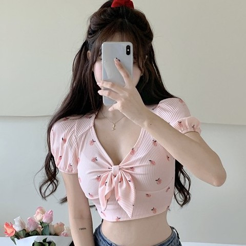 Payudara besar, leher rendah, t-shirt gadis seksi lengan pendek untuk wanita, bunga murni dan seksi