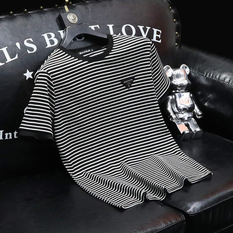 B.S. String contrasting short men's summer slim fit half sleeved T-shirt, trendy triangle metal ches