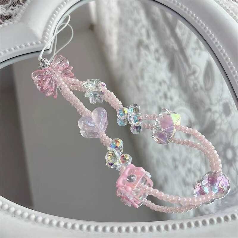 

Lanyard Rantai Hati Kristal Merah Muda yang Dicat Tangan Gaya Segar Gantungan Wanita Tahan Lama Anti Jatuh Gantung