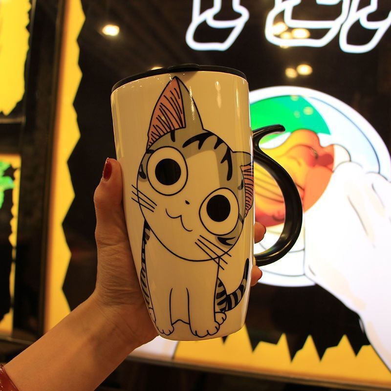 Mug Kreatif cantik super pucuk besar kapasitas keramik mug dengan penutup sendok sucker pria dan wan