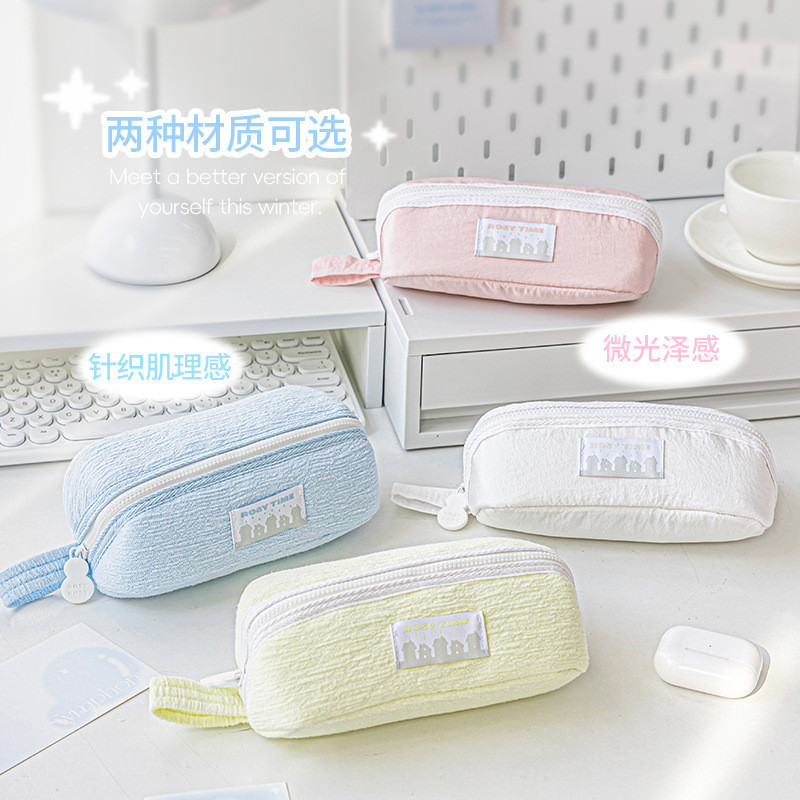 

Kotak Pensil RosyPosy Desain Kapasitas Besar Penyimpanan Bola Lembut Kotak Pensil Alat Tulis Baru untuk Siswa Sekolah Dasar Import