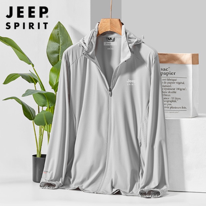 jaket parasut pria olahraga  Jeep Sun Protection untuk Men's Summer Lightweight Jacket dengan Detach