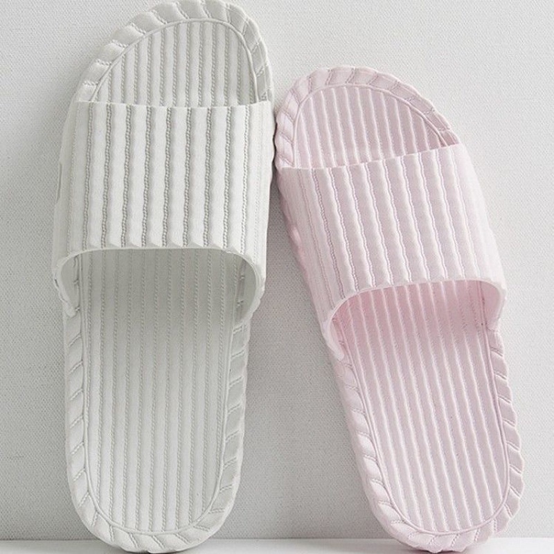 Sandal Wanita Sepatu plastik untuk penggunaan rumah, tanah tebal musim panas wanita, lembut dan nyam