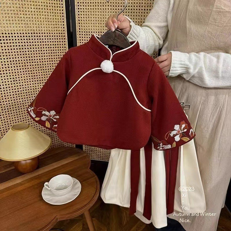 Baju anak perempuan  Gadis Musim Dingin 2024 Pakaian Tahun Baru  Import