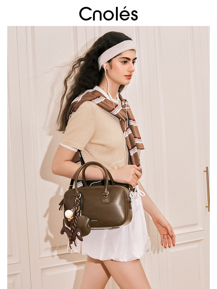 Cnoles cantik bowling tangan wanita, musim semi 2025 tasnya crossbody baru untuk wanita