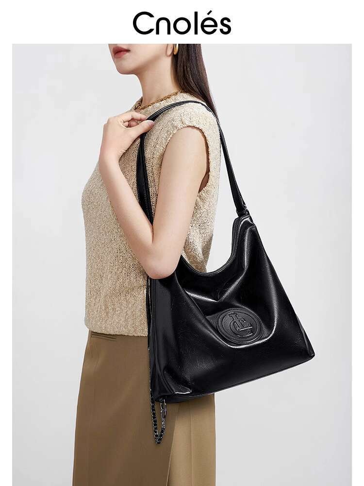 Cnoles Khao Wanita 2025 Baru Musim Dingin Besar Kapasitas ketiak satu bahu kulit lembut wanita hitam